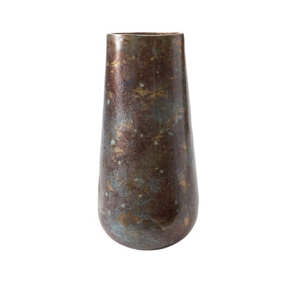 Alister Vase